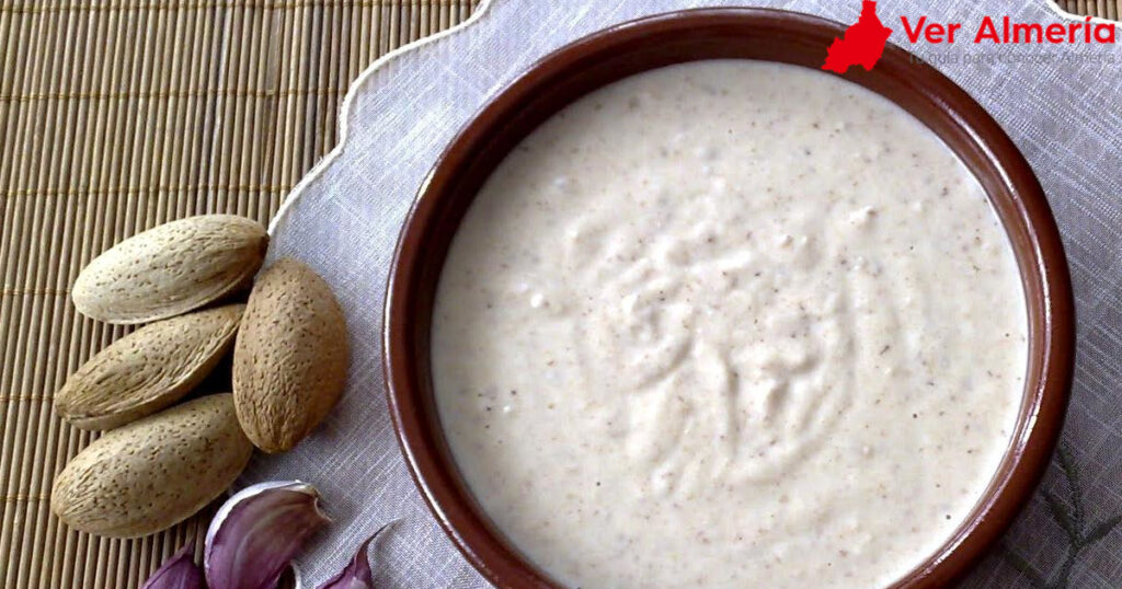 Receta ajo blanco de Almería 3 Qué es la receta de ajo blanco Almeriense