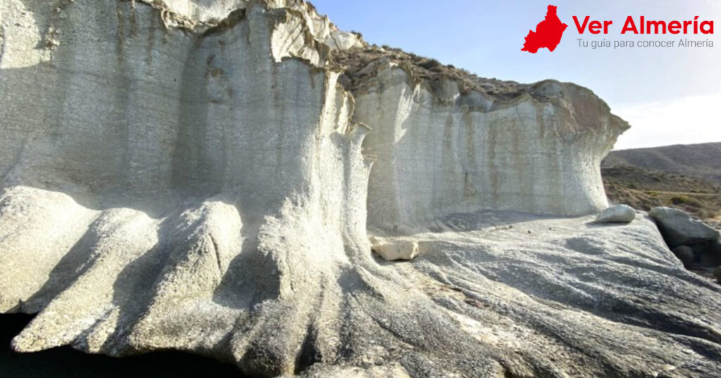 Cala de Enmedio: la joya natural de Almería 5 Qué hacer en Cala de Enmedio