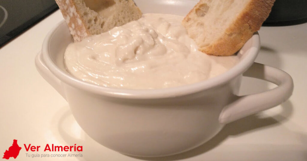 Receta ajo blanco de Almería 4 Recetas Andaluzas de ajo
