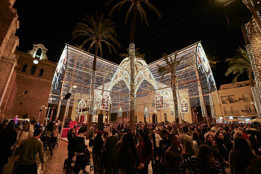 Alumbrado de Navidad en Almería 2025: luces, espectáculos y grandes novedades 3 Navidad en Almería 2025